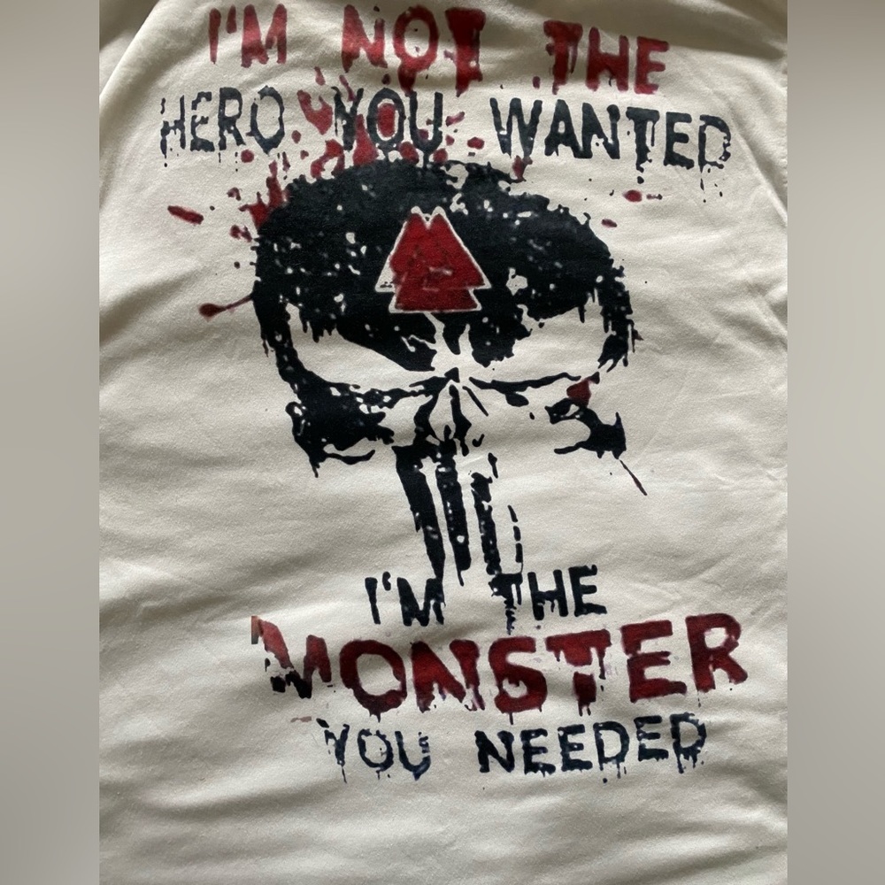 Men’s white Tshirt
